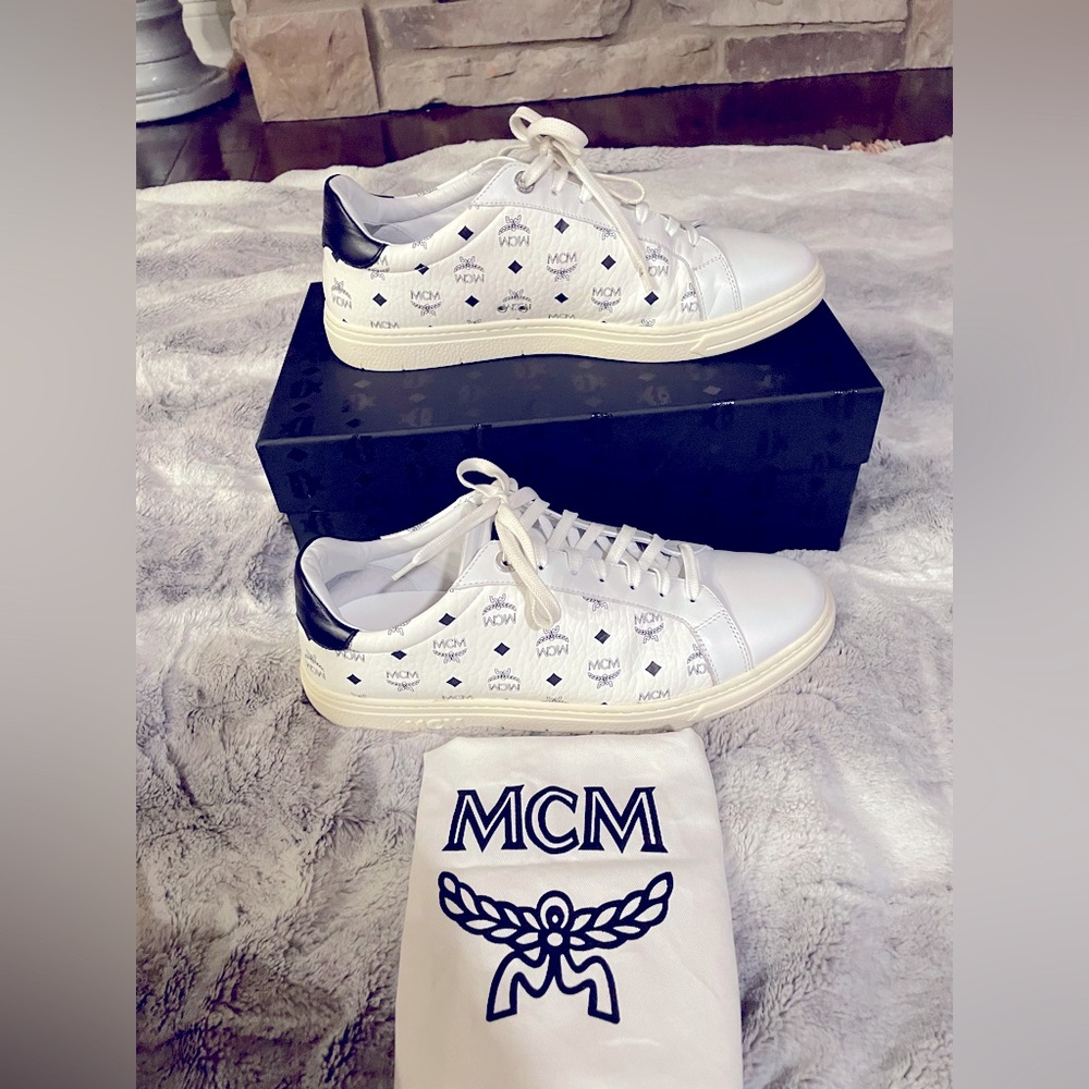 ***AUTHENTIC*** MCM men’s sneakers